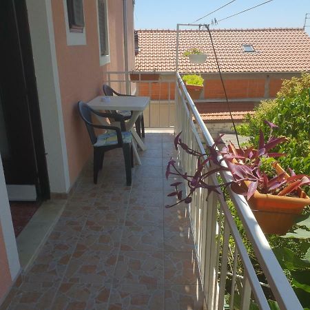 Guest House Alisa Hvar Town Bagian luar foto